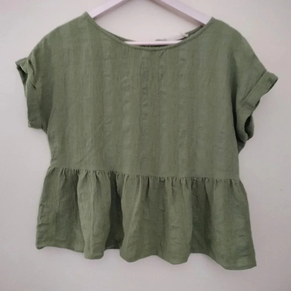 Altar'd State Sz S Olive Dolman SS Ruffle Hem Top Buttons - Picture 1 of 8